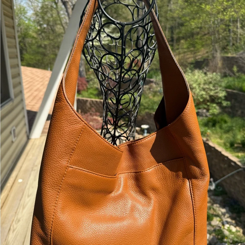 Michael Kors Cognac Leather Shoulder Bag – Chunky Hardware ✨👜